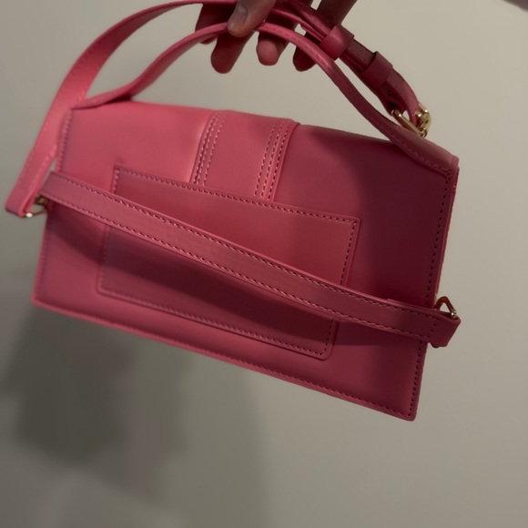 Jacquemus hot pink leather crossbody with gold logo hardware - Picture 3 of 5